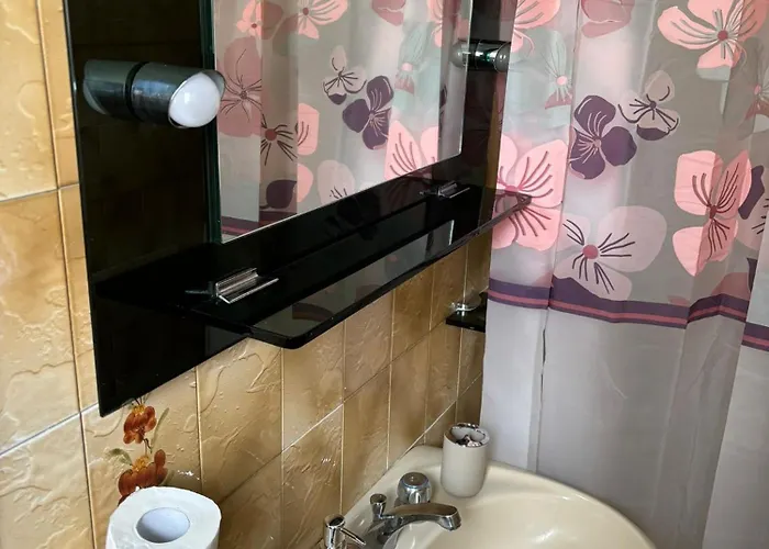 Porta Pispini - Per Gruppi Vicina Al Centro シエーナ